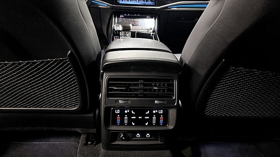 Audi Q8 17 of 20