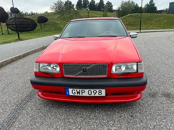 Volvo 850 2 of 5