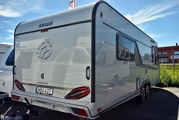 Knaus 650 UX Südwind, Queenbed 26 of 27