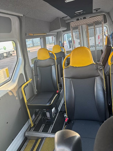 Renault Master 2 of 3
