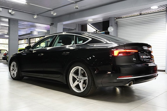 Audi A5 4 of 5