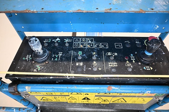 Genie S65 XC 14 of 15