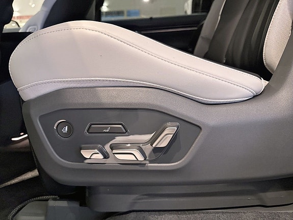 Kia EV9 19 of 23