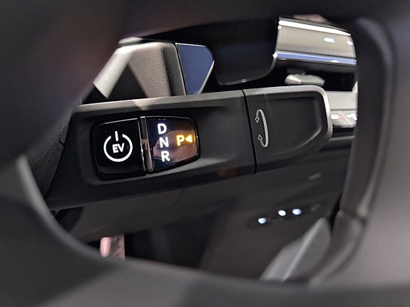 Kia EV9 12 of 23