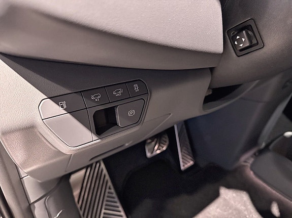 Kia EV9 17 of 23