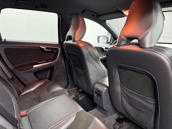 Volvo XC60 20 of 27