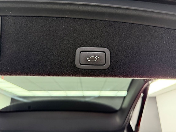 Volvo XC60 27 of 27