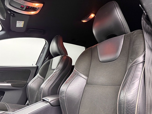 Volvo XC60 11 of 27