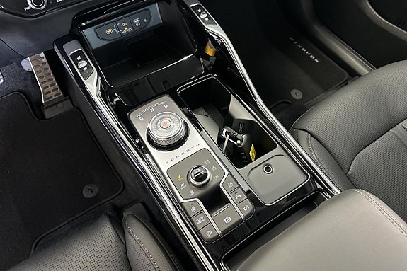 Kia Sorento 13 of 16
