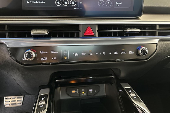 Kia Sorento 14 of 16