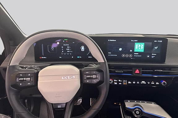 Kia EV6 8 of 14