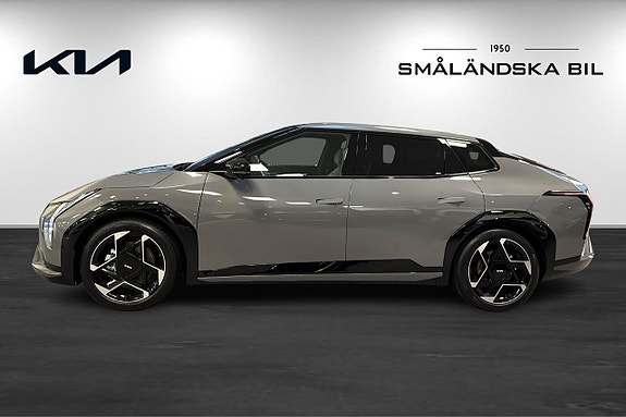 Kia EV4 4 of 5
