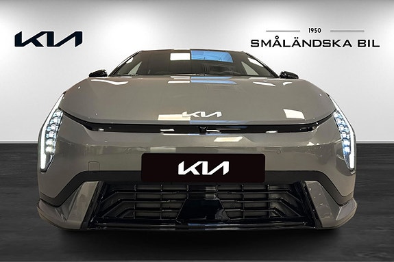 Kia EV4 2 of 5