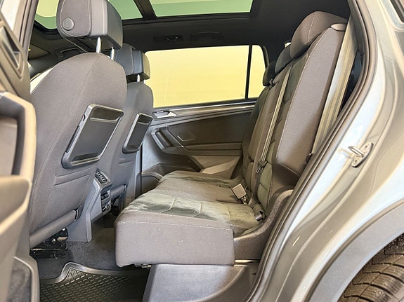 Volkswagen Tiguan Allspace 15 of 18