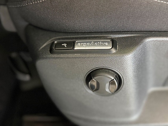 Volkswagen Tiguan Allspace 14 of 18