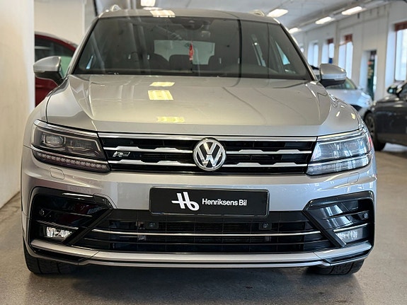 Volkswagen Tiguan Allspace 4 of 5