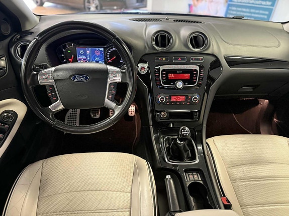 Ford Mondeo 9 of 13