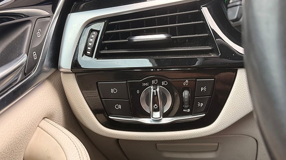 BMW 530i 14 of 30