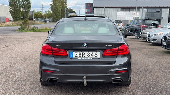 BMW 530i 5 of 30