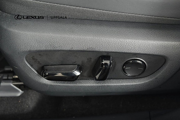 Lexus RX350h 12 of 16
