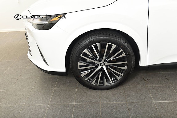 Lexus RX350h 16 of 16