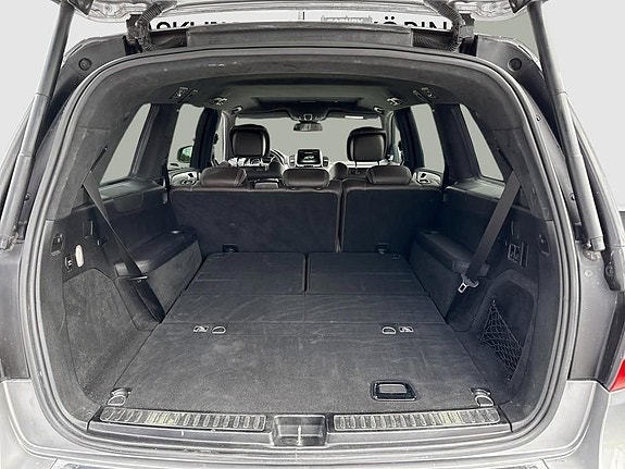 Mercedes-Benz GLS63 10 of 15