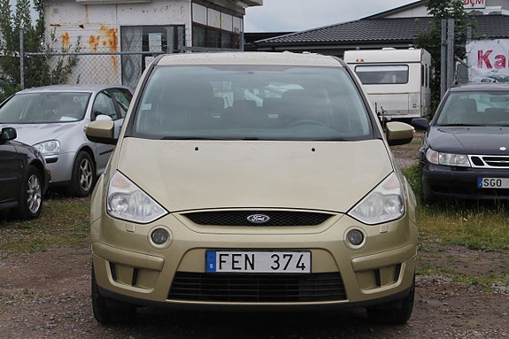 Ford S-MAX 2 of 9