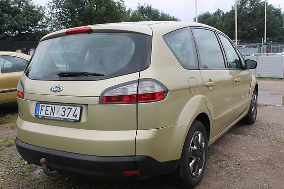 Ford S-MAX 6 of 9