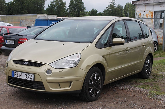Ford S-MAX 3 of 9