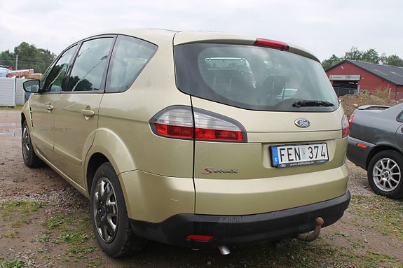 Ford S-MAX 4 of 9