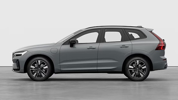 Volvo XC60 2 of 5