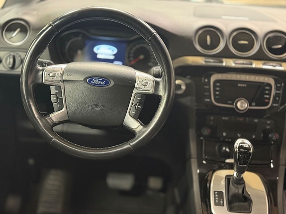 Ford S-MAX 15 of 17