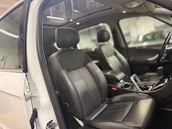 Ford S-MAX 13 of 17