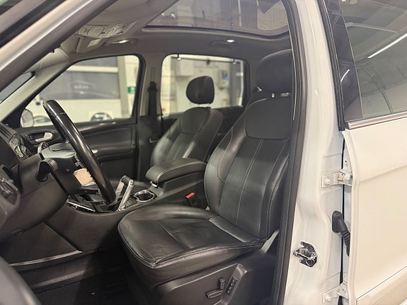 Ford S-MAX 10 of 17