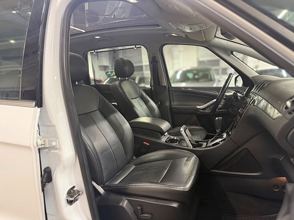 Ford S-MAX 11 of 17