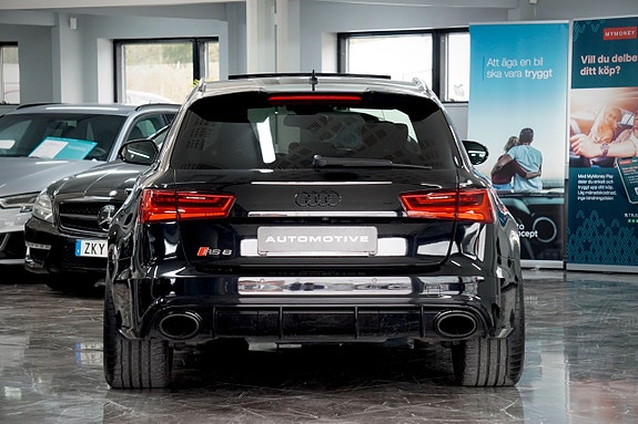 Audi RS6 3 of 5