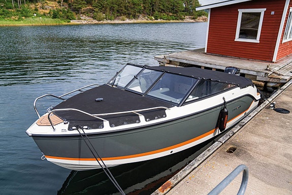 Uttern T59 Mercury F115 2026 8 of 8