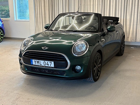 MINI Cooper 2 of 5