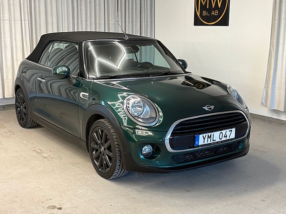 MINI Cooper 13 of 14