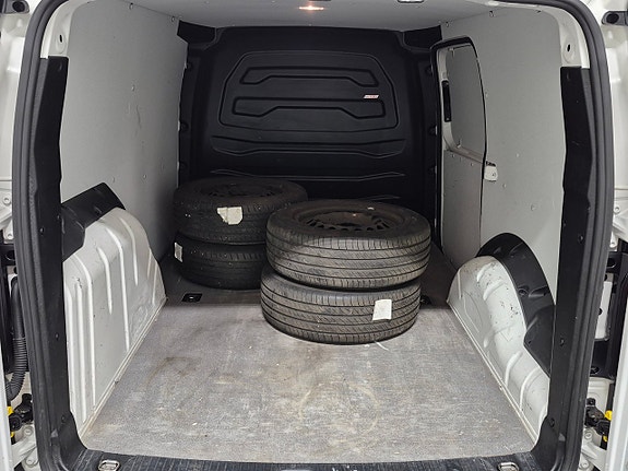 Volkswagen Caddy 6 of 6