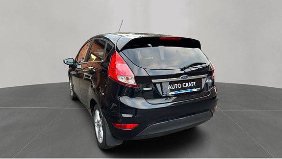 Ford Fiesta 7 of 12