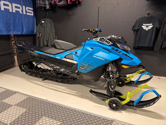 Ski-doo SUMMIT SP 146" - 20