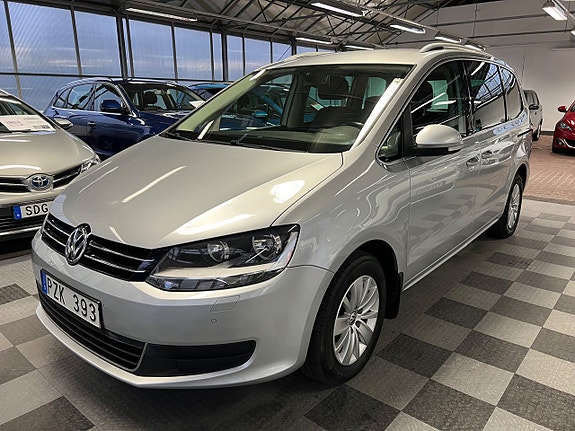 Volkswagen Sharan 2 of 5