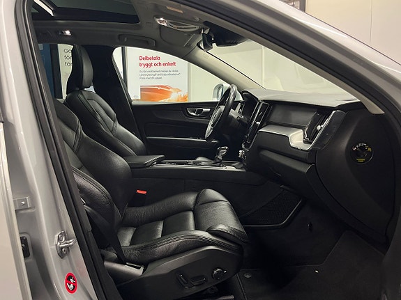 Volvo XC60 11 of 30