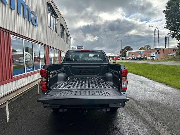 Isuzu D-max 4 of 5
