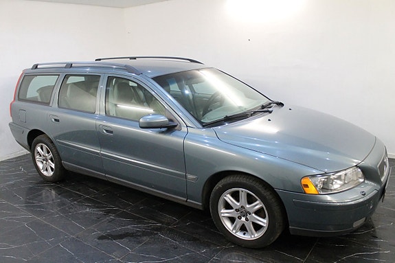 Volvo V70 4 of 9