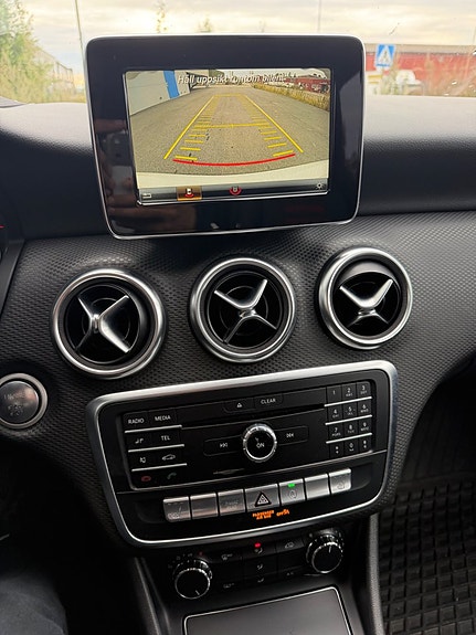 Mercedes-Benz A180 13 of 13