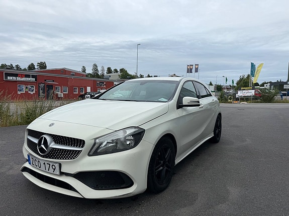 Mercedes-Benz A180 3 of 13