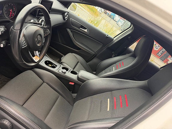 Mercedes-Benz A180 7 of 13