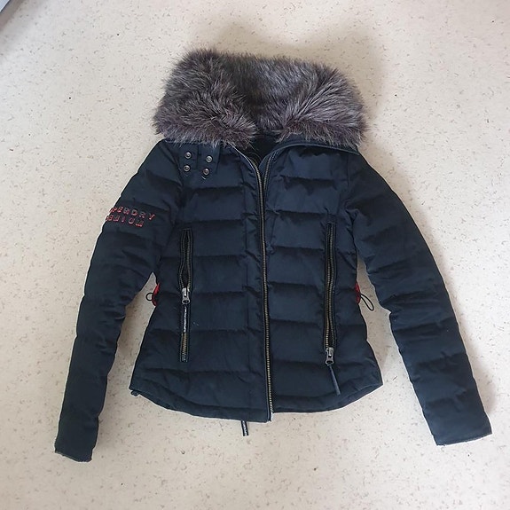 Product image 1 of 6